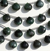 wholesale Emerald Gemstone Heart Briolette